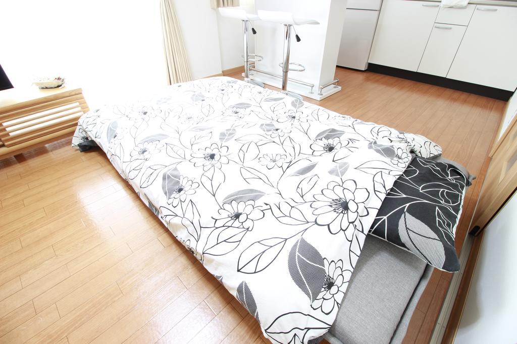 Patio Kyobashi Apartment Osaka Exterior photo