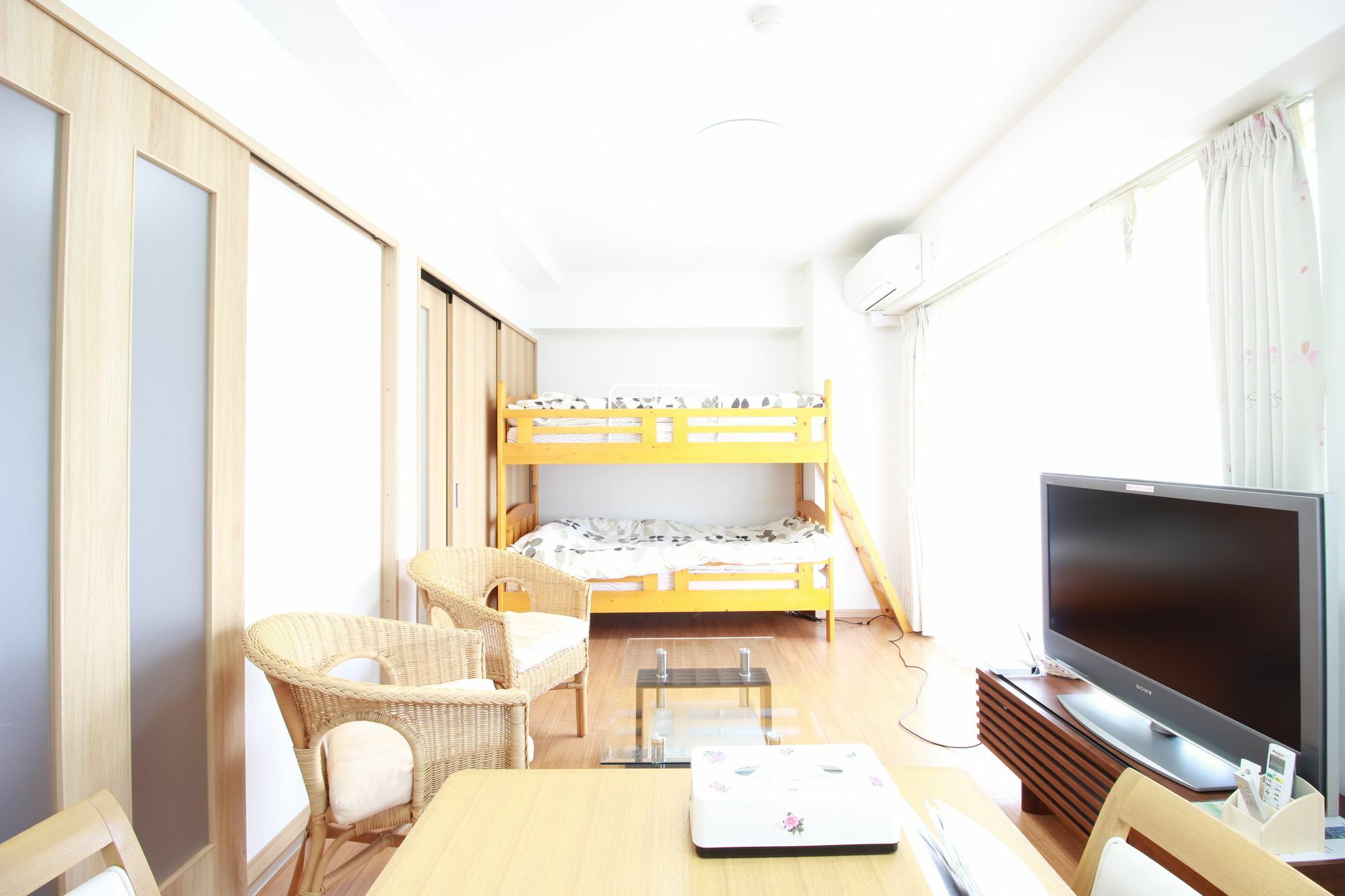 Patio Kyobashi Apartment Osaka Exterior photo